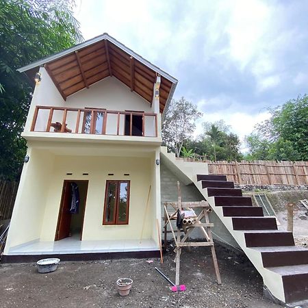 טטבאטו Avocado Homestay מראה חיצוני תמונה