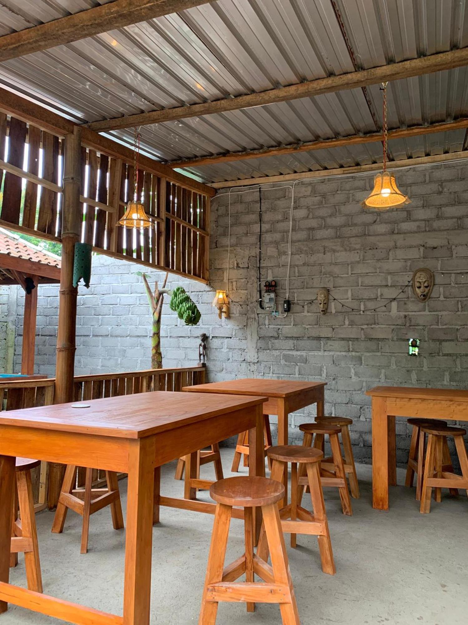 טטבאטו Avocado Homestay מראה חיצוני תמונה
